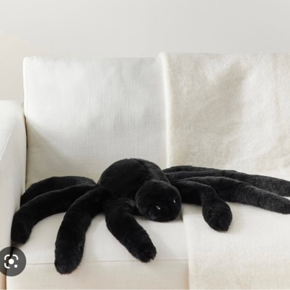 NWT POTTERY BARN PLUSH SAMMY SPIDER PILLOW DECOR HALLOWEEN - Picture 2 of 7